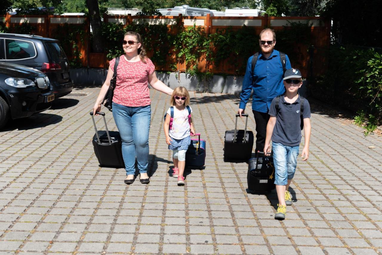 Familienhotel Citylight Berlim Exterior foto